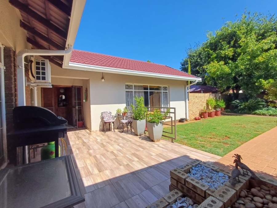 3 Bedroom Property for Sale in Stilfontein North West